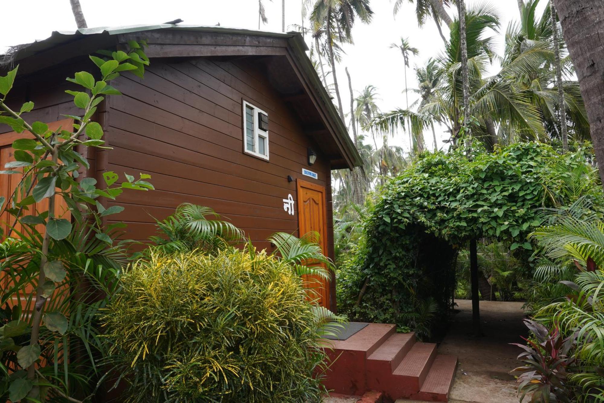 Tranquil Beach Resort Harihareshwar Экстерьер фото