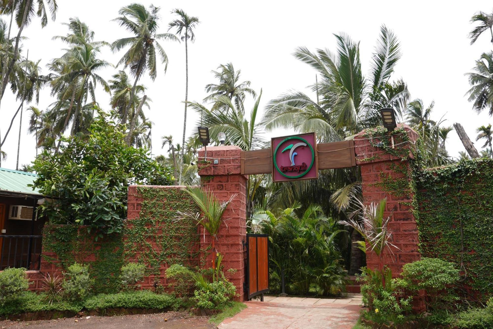 Tranquil Beach Resort Harihareshwar Экстерьер фото